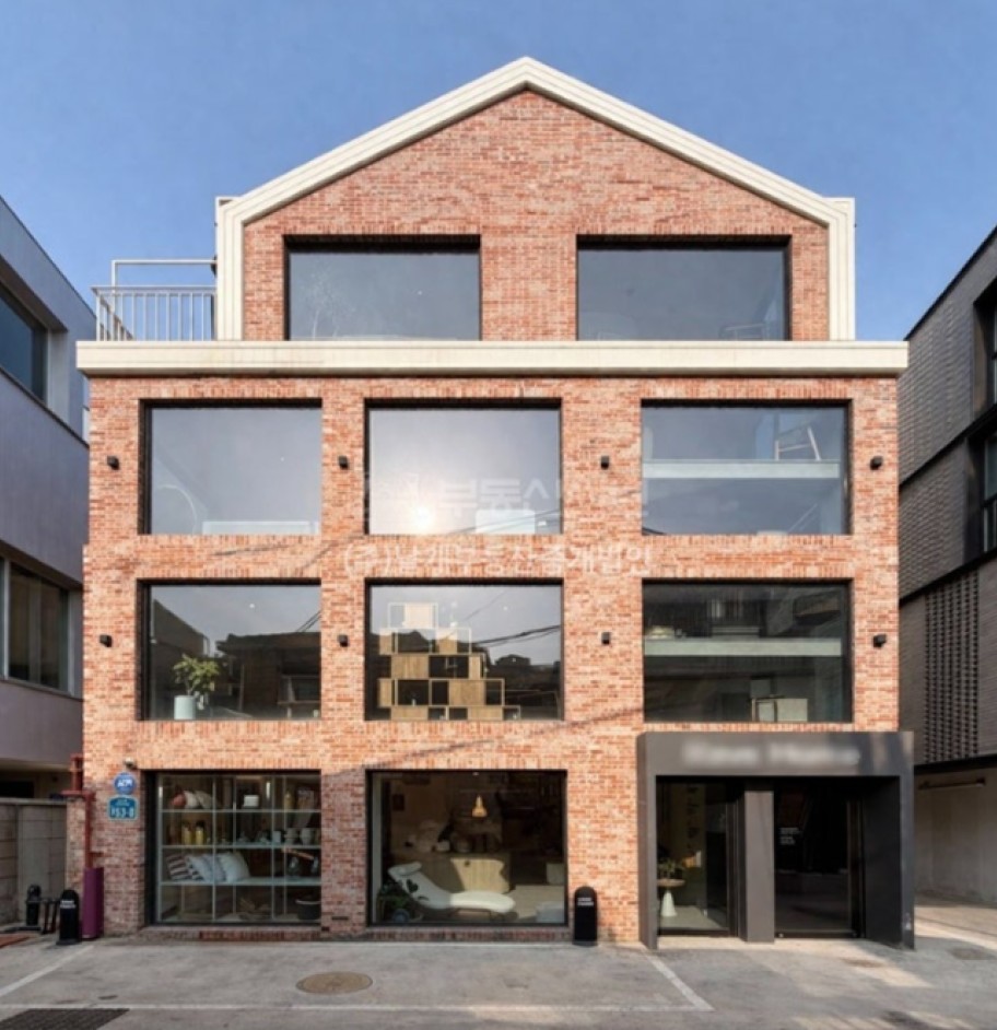 Remilia studio in Hongdae, Seoul